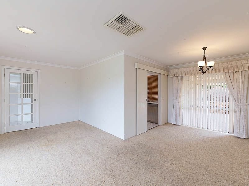 7 Cobalt Place, Riverton WA 6148