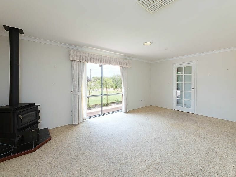 7 Cobalt Place, Riverton WA 6148