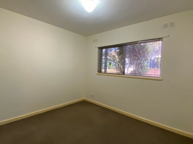 2/5 Doherty Road, Coolbellup WA 6163