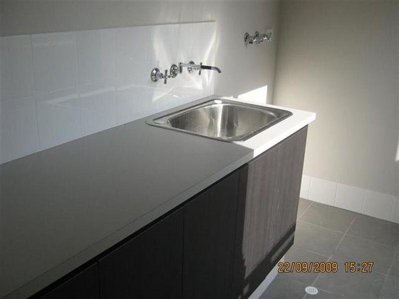 6b Messenger Street, Kelmscott WA 6111