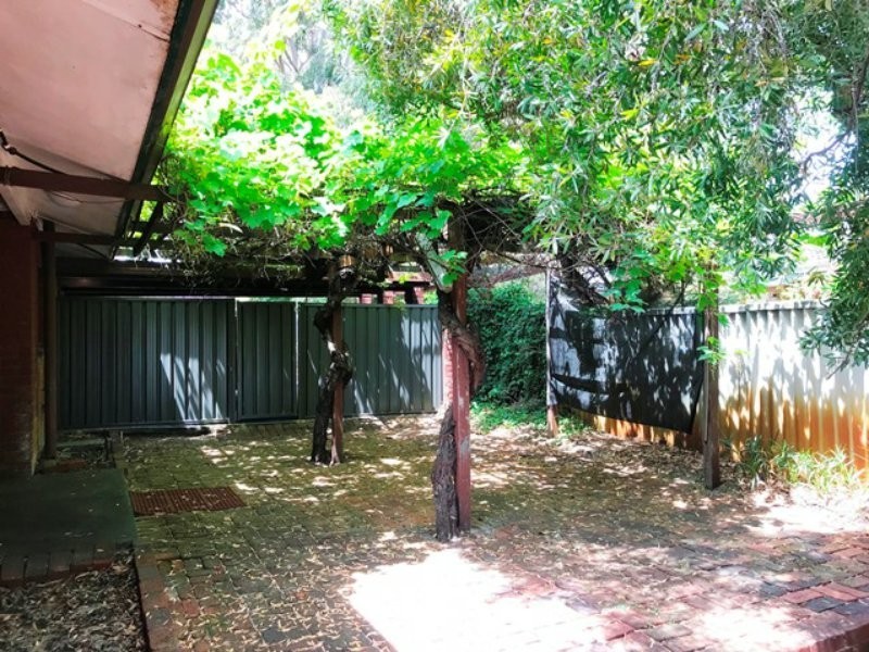 3 Fourth Avenue, Rossmoyne WA 6148