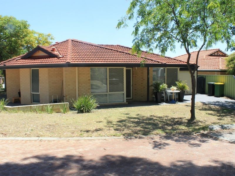 8 Crab Tree Mews, O’connor WA 6163