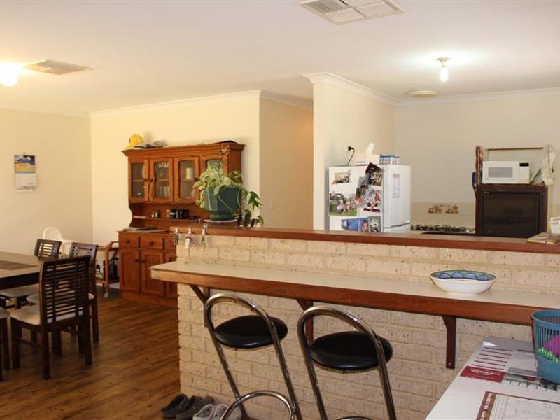 2/68 Corbel Street, Shelley WA 6148