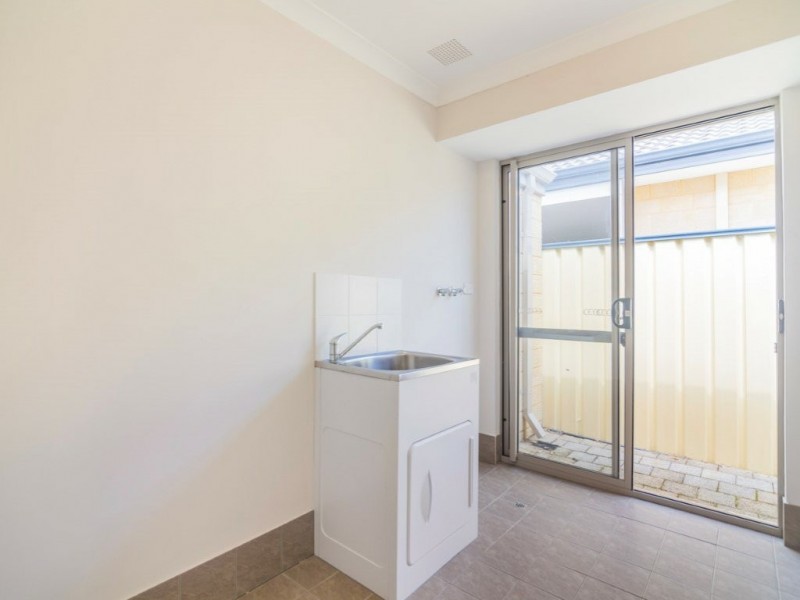 9 Posey Lane, Success WA 6164