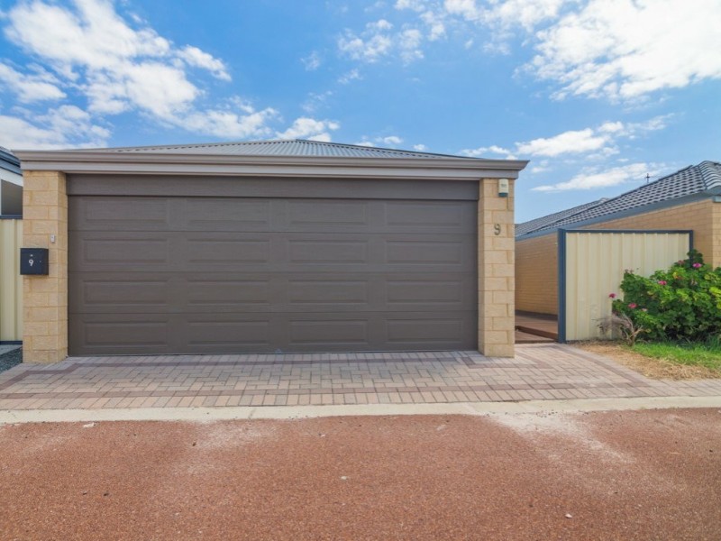 9 Posey Lane, Success WA 6164
