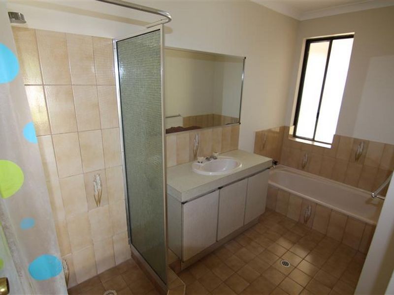 18b Doomben Court, Willetton WA 6155