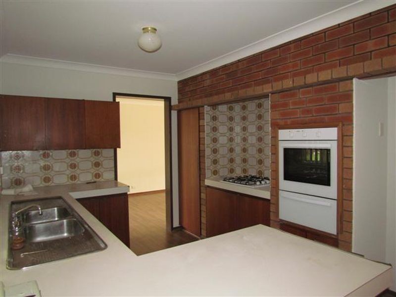 160 Parry Avenue, Bull Creek WA 6149