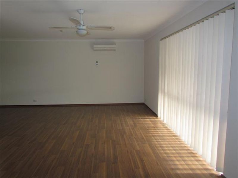 160 Parry Avenue, Bull Creek WA 6149