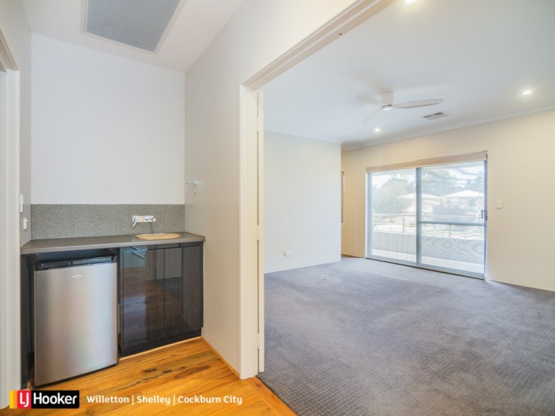 198 Fern Road, Wilson WA 6107