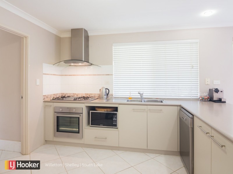 42 Twilight Mews, Aubin Grove WA 6164