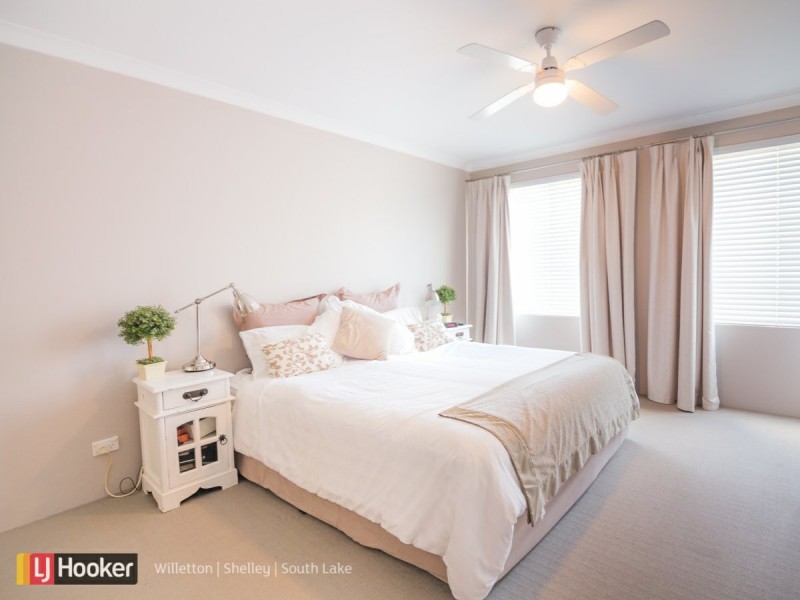 42 Twilight Mews, Aubin Grove WA 6164