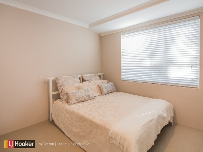 42 Twilight Mews, Aubin Grove WA 6164