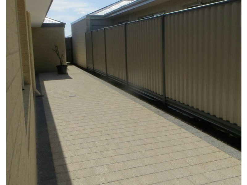 5 Varazze Way, Piara Waters WA 6112