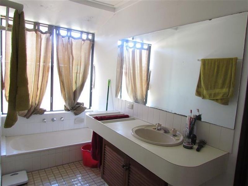 14 Adroit Street, Riverton WA 6148