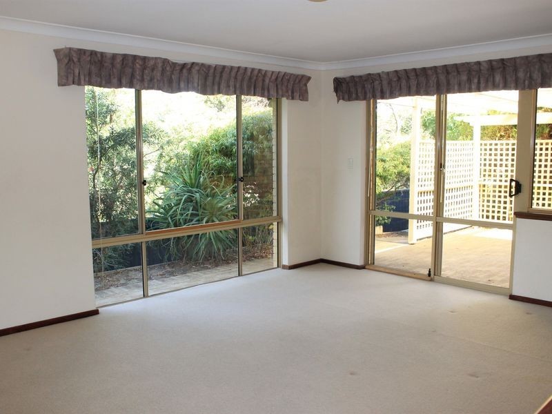 11 Mackinlay Place, Winthrop WA 6150