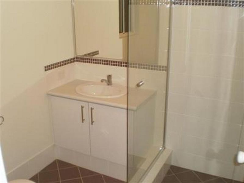 1/41-43 Sixth Road, Armadale WA 6112