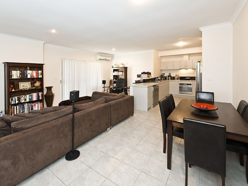 14/36 Fifth Road, Armadale WA 6112