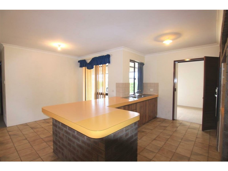 11 Kimberley Way, Parkwood WA 6147