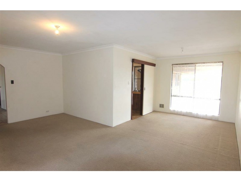 11 Kimberley Way, Parkwood WA 6147