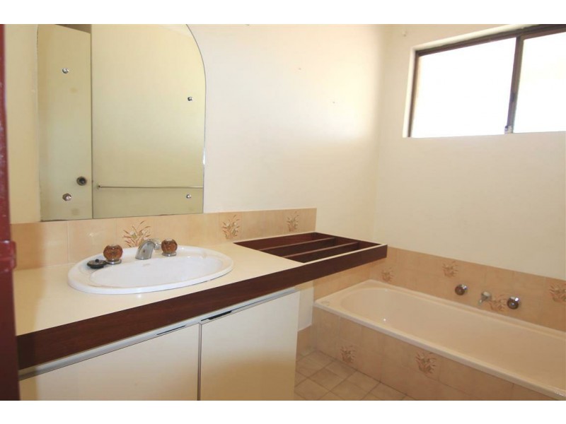 11 Kimberley Way, Parkwood WA 6147