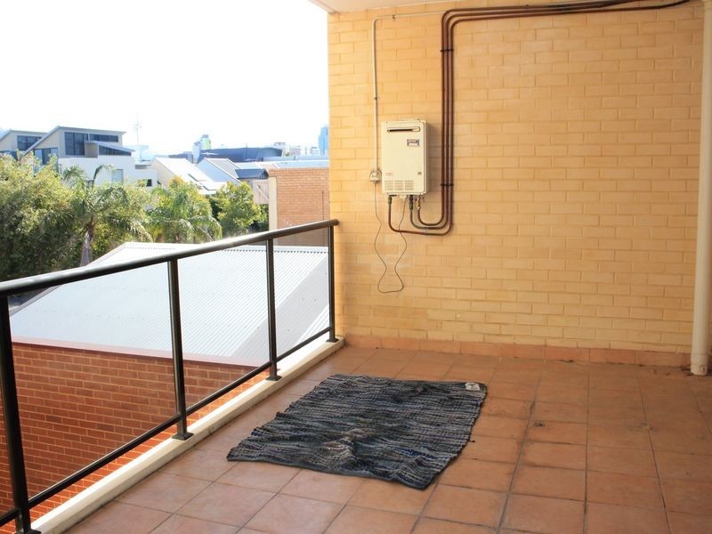 4/104 Brown Street, East Perth WA 6004