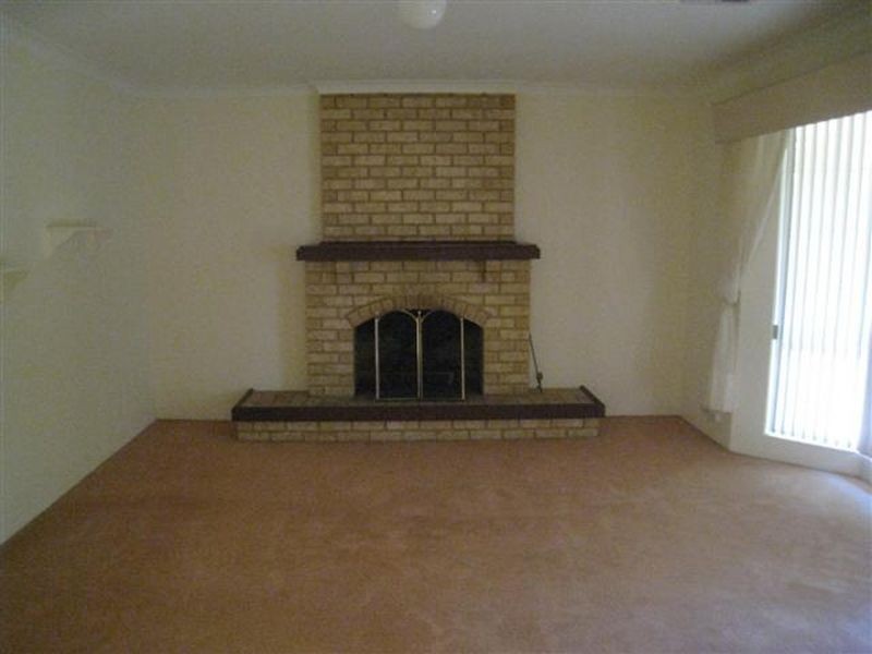 19 Silversmith Street, Wellard WA 6170