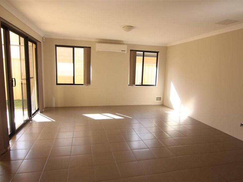 16 Bunratty Link, Canning Vale WA 6155