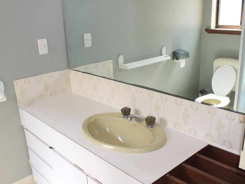 10 Abrolhos Close, Shelley WA 6148