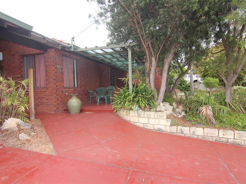 8 Braceby Close, Willetton WA 6155