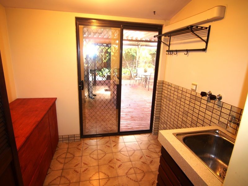 8 Braceby Close, Willetton WA 6155