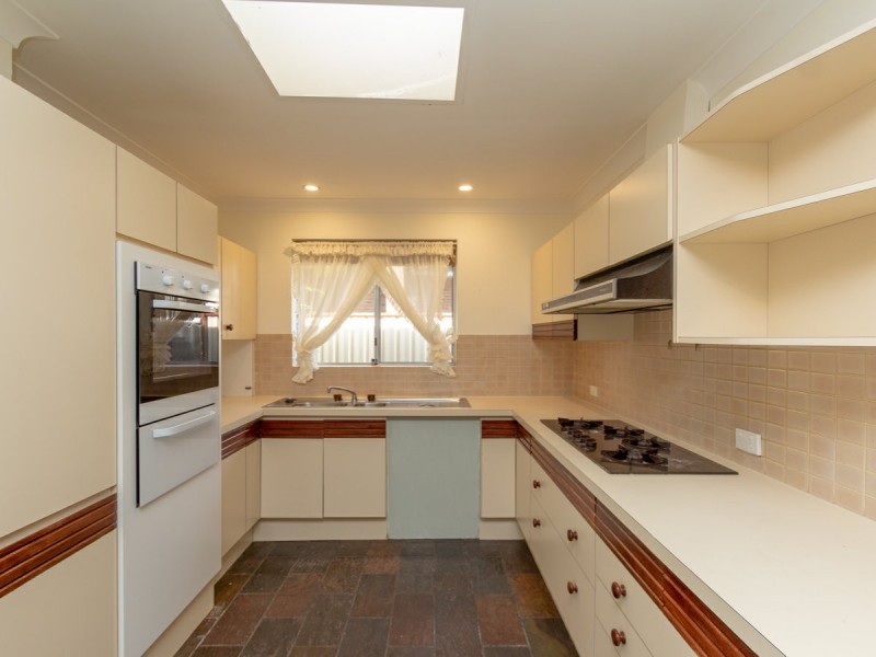 23 Stringy Bark Ramble, Willetton WA 6155