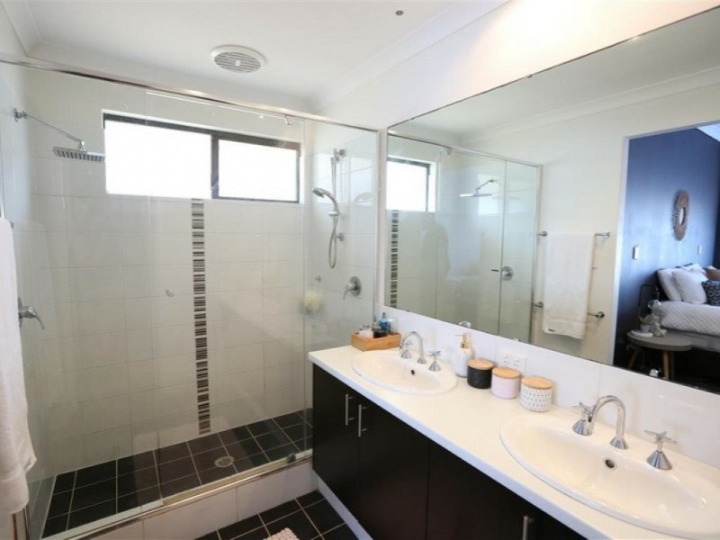 4 Belmore Bend, Aubin Grove WA 6164