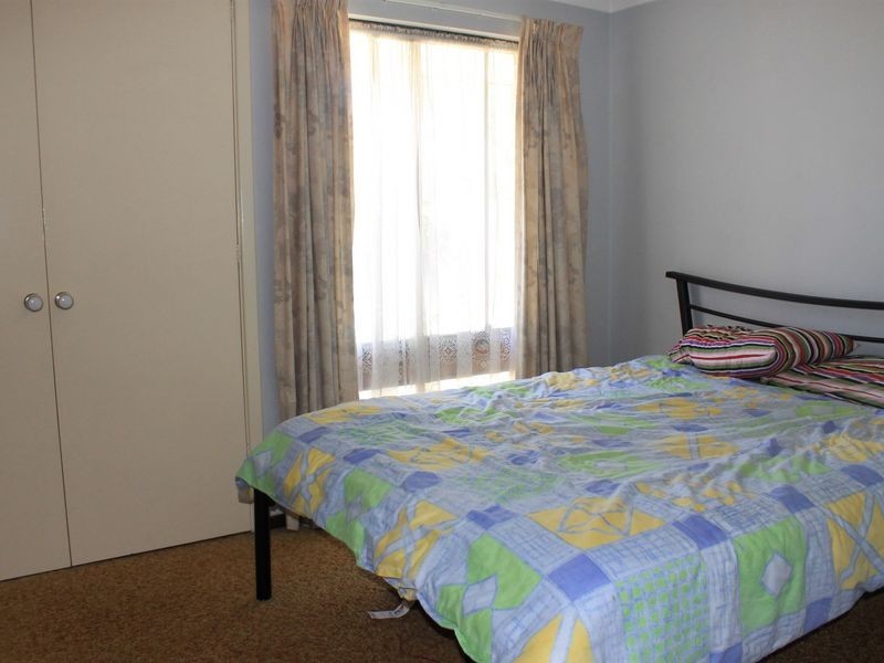 16 Cardoc Street, Parkwood WA 6147