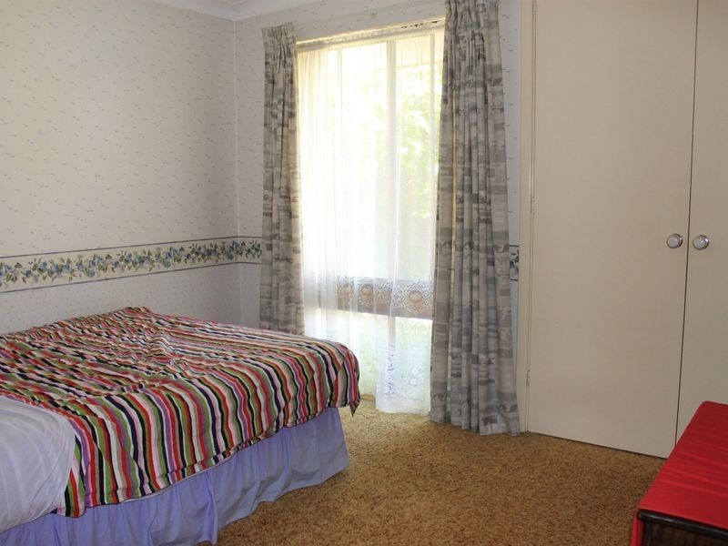 16 Cardoc Street, Parkwood WA 6147