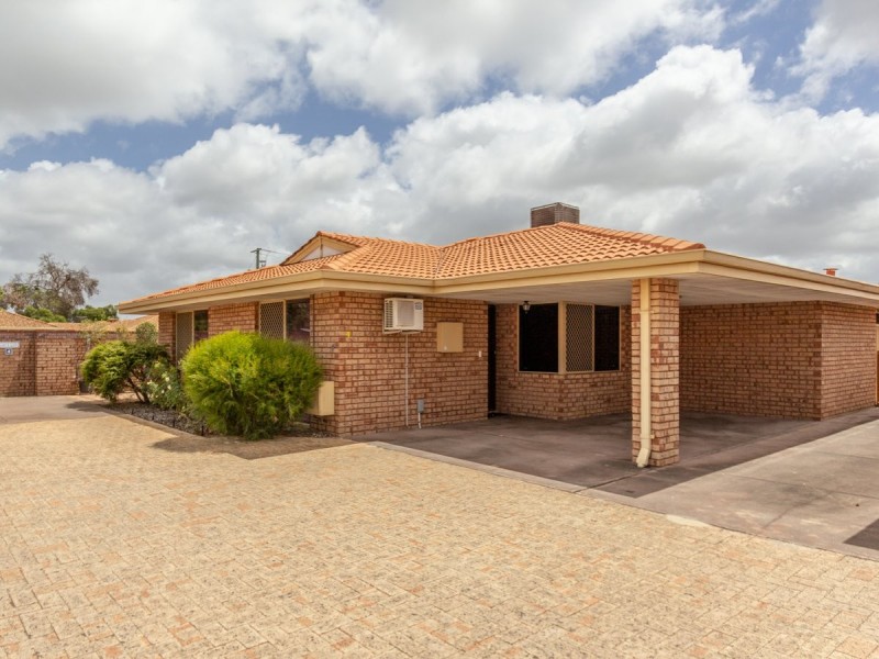 4/7 Tarun Court, Cannington WA 6107