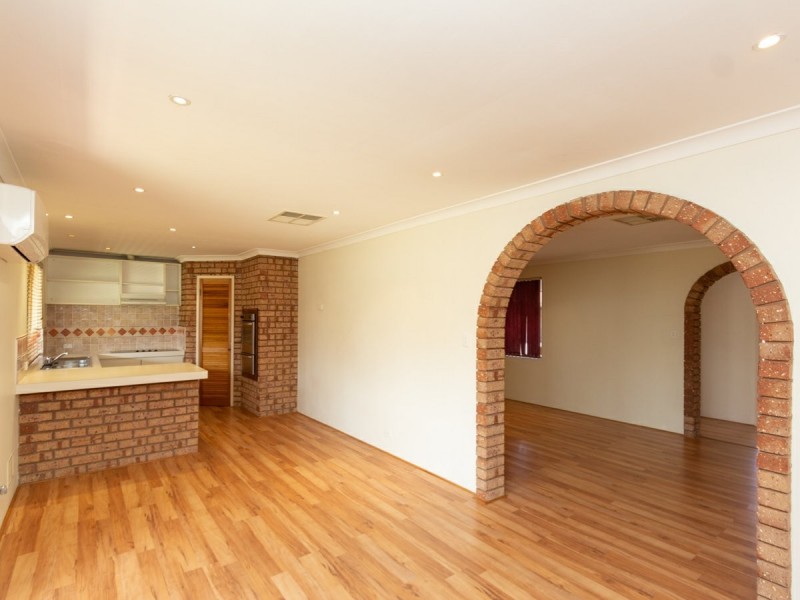 4/7 Tarun Court, Cannington WA 6107
