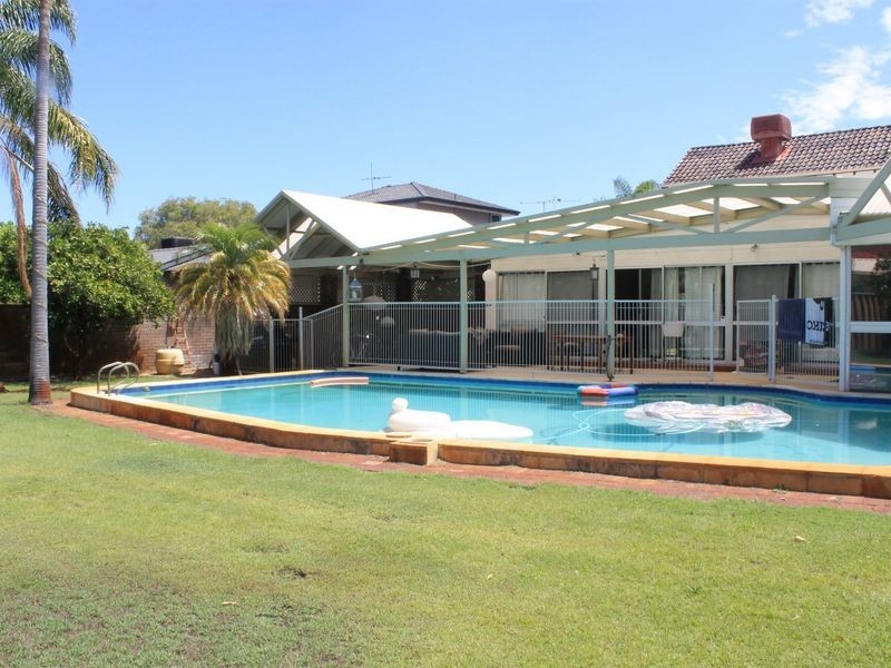 307 Riverton Drive, Shelley WA 6148