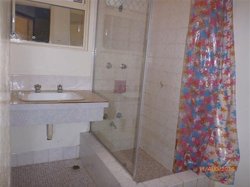 7 Seventh Road, Armadale WA 6112