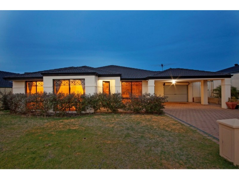 33 Sciano Avenue, Success WA 6164