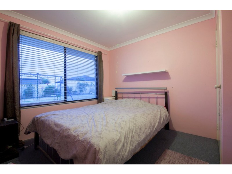 33 Sciano Avenue, Success WA 6164