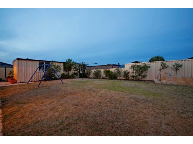 33 Sciano Avenue, Success WA 6164