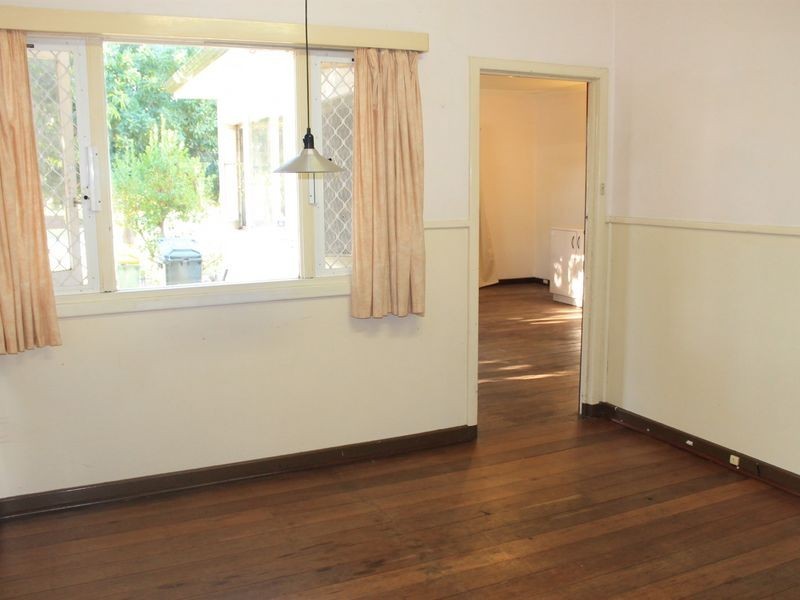 11 Corbel Street, Shelley WA 6148