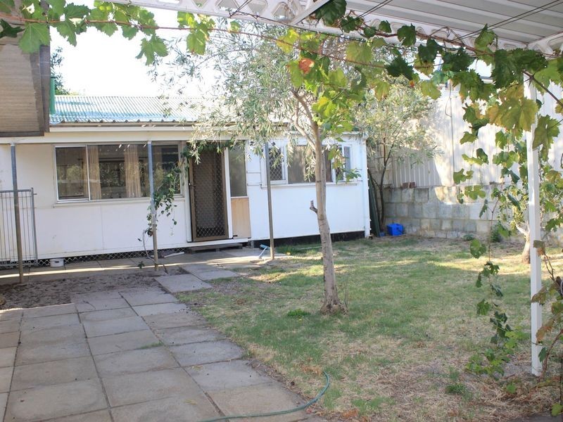 11 Corbel Street, Shelley WA 6148