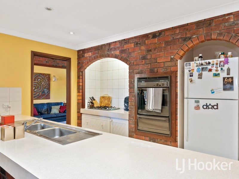 10 Abrolhos Close, Shelley WA 6148