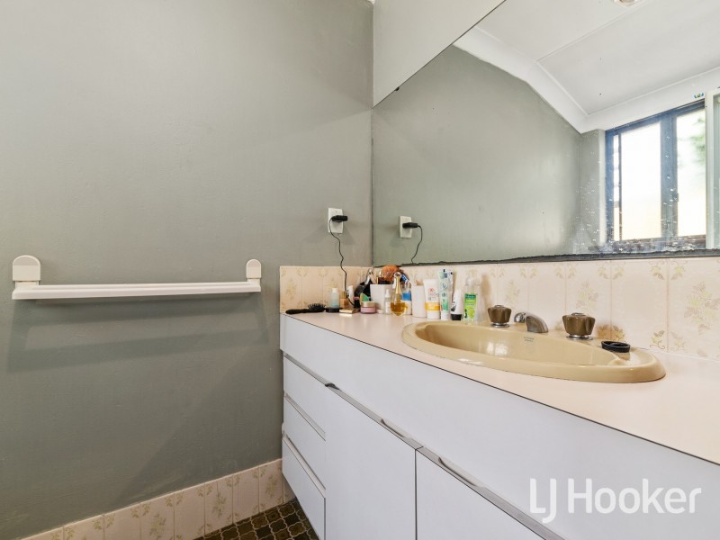 10 Abrolhos Close, Shelley WA 6148