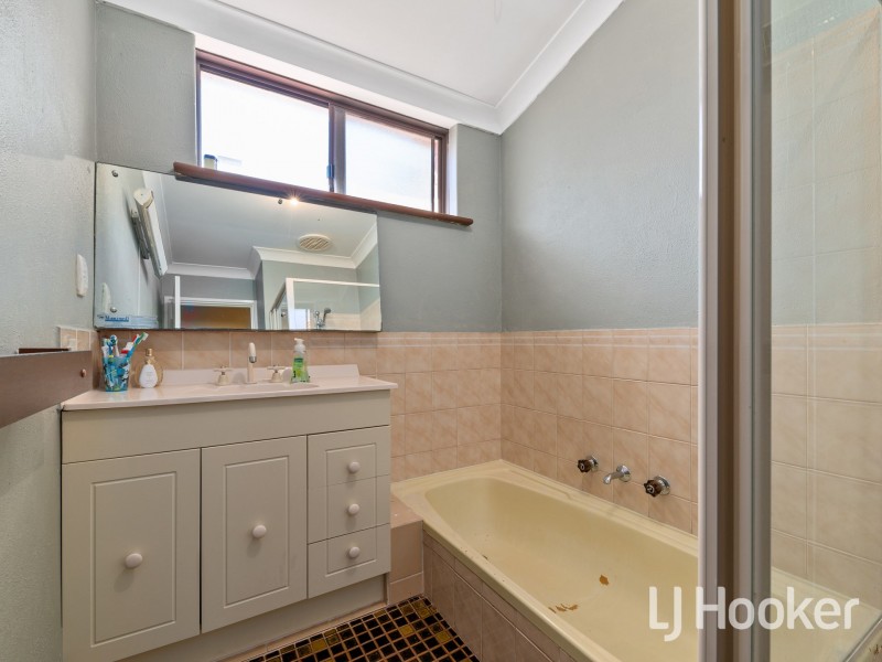 10 Abrolhos Close, Shelley WA 6148