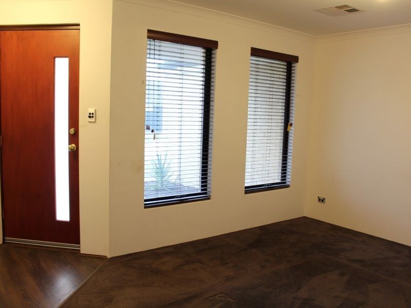 18 Gingerale Circle, Darling Downs WA 6122