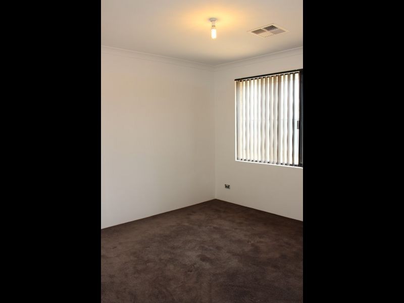 18 Gingerale Circle, Darling Downs WA 6122