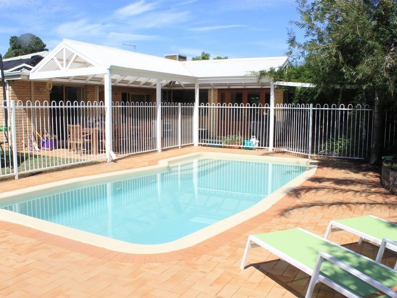 6 Watson Hill, Winthrop WA 6150