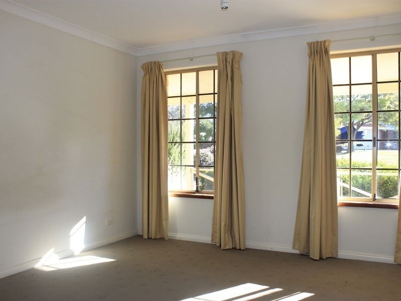 6 Watson Hill, Winthrop WA 6150